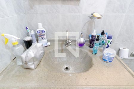 Casa à venda com 220m², 5 quartos e 2 vagas Casa à venda com 220m², 5 quartos e 2 vagasBanheiro 1