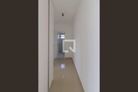 Corredor de apartamento para alugar com 2 quartos, 52m² em Fazenda Morumbi, São Paulo