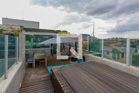 Apartamento à venda com 198m², 3 quartos e 3 vagasCobertura