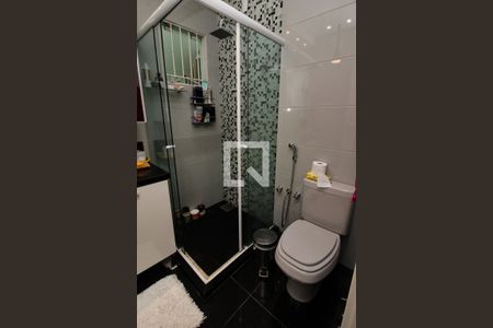 Casa à venda com 110m², 2 quartos e sem vaga Casa à venda com 110m², 2 quartos e sem vagaBanheiro