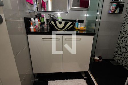 Casa à venda com 110m², 2 quartos e sem vaga Casa à venda com 110m², 2 quartos e sem vagaBanheiro