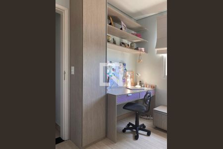 Apartamento à venda com 124m², 3 quartos e 2 vagas Apartamento à venda com 124m², 3 quartos e 2 vagasSuíte