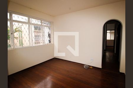 Sala de apartamento para alugar com 3 quartos, 100m² em Cruzeiro, Belo Horizonte