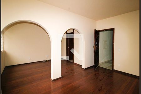 Sala de apartamento para alugar com 3 quartos, 100m² em Cruzeiro, Belo Horizonte