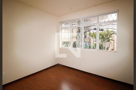 Quarto 1 de apartamento para alugar com 3 quartos, 100m² em Cruzeiro, Belo Horizonte