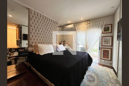 Suite de casa de condomínio à venda com 4 quartos, 213m² em Planalto Paulista, São Paulo