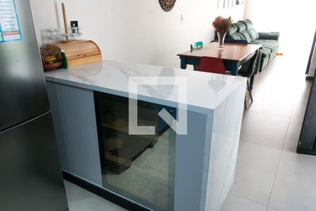 Casa à venda com 219m², 4 quartos e 2 vagasCozinha