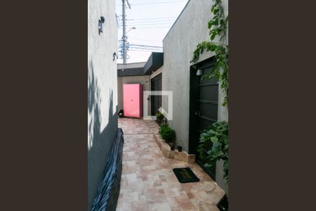 Casa à venda com 219m², 4 quartos e 2 vagasQuintal