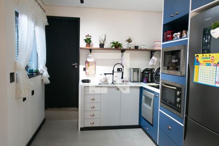 Casa à venda com 219m², 4 quartos e 2 vagasCozinha