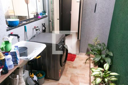 Casa à venda com 219m², 4 quartos e 2 vagasLavanderia