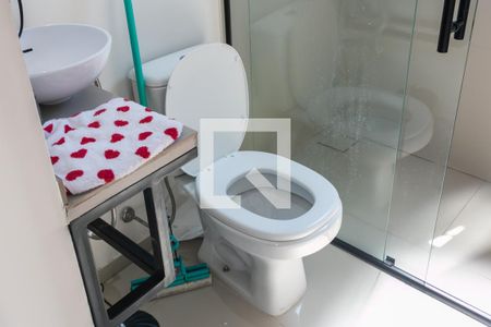 Casa à venda com 219m², 4 quartos e 2 vagasBanheiro 5