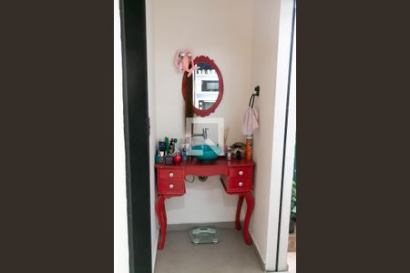 Casa à venda com 219m², 4 quartos e 2 vagasLavabo 