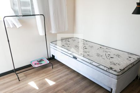 Casa à venda com 219m², 4 quartos e 2 vagasSuíte 2