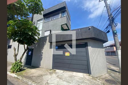 Casa à venda com 219m², 4 quartos e 2 vagasFachada
