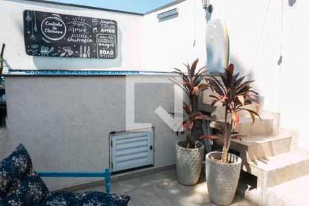 Casa à venda com 219m², 4 quartos e 2 vagasPiscina