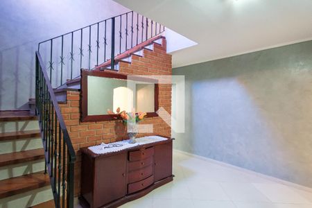 Hall de entrada de casa à venda com 4 quartos, 245m² em Guaiaúna, São Paulo