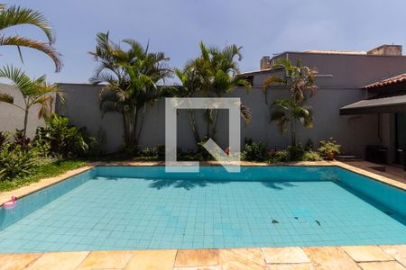 Casa à venda com 500m², 4 quartos e 2 vagasPiscina