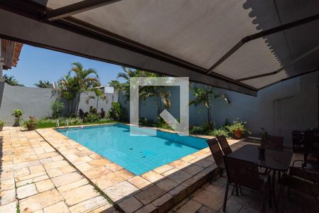 Casa à venda com 500m², 4 quartos e 2 vagasPiscina