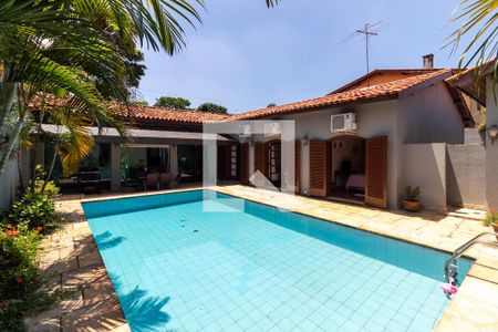 Casa à venda com 500m², 4 quartos e 2 vagasPiscina