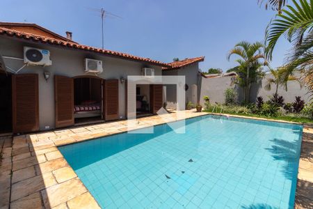 Casa à venda com 500m², 4 quartos e 2 vagasPiscina
