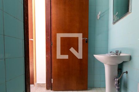 Casa à venda com 500m², 4 quartos e 2 vagasBanheiro de serviço