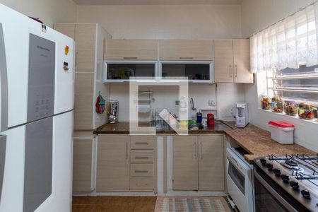 Casa à venda com 500m², 4 quartos e 2 vagasCozinha 