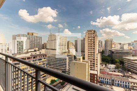 Varanda - Vista de kitnet/studio para alugar com 1 quarto, 26m² em Santa Ifigênia, São Paulo
