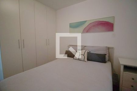 Quarto 1 de apartamento à venda com 3 quartos, 71m² em Alto de Pinheiros, São Paulo