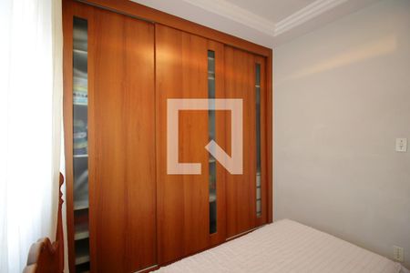 Apartamento à venda com 180m², 5 quartos e 4 vagasQuarto 2