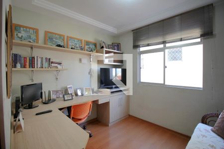 Apartamento à venda com 180m², 5 quartos e 4 vagasQuarto 3
