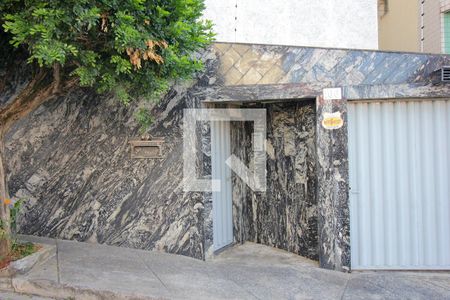 Apartamento à venda com 180m², 5 quartos e 4 vagasFachada