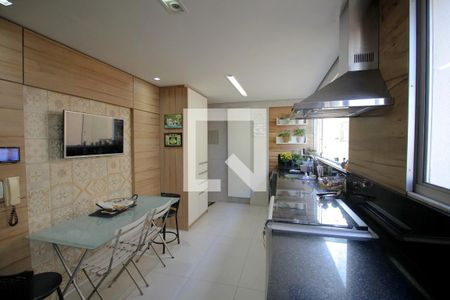 Apartamento à venda com 180m², 5 quartos e 4 vagasCozinha