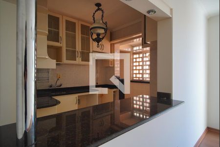 Cozinha de apartamento à venda com 2 quartos, 63m² em Higienópolis, Porto Alegre