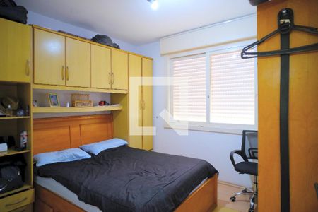 Quarto de apartamento à venda com 1 quarto, 51m² em Jardim do Salso, Porto Alegre