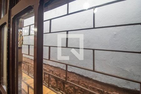 Vista de casa à venda com 2 quartos, 249m² em Cavalhada, Porto Alegre