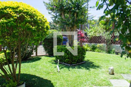 Casa à venda com 249m², 2 quartos e 5 vagas Casa à venda com 249m², 2 quartos e 5 vagasÁrea Externa