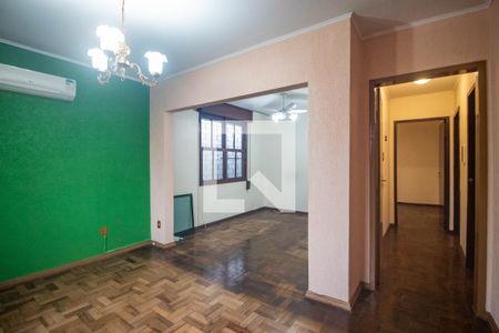 Sala de casa à venda com 2 quartos, 249m² em Cavalhada, Porto Alegre
