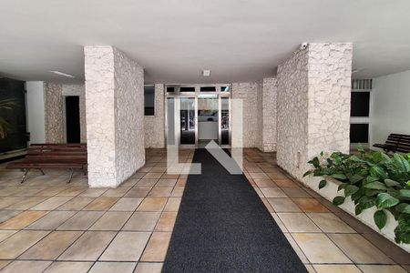 Apartamento para alugar com 100m², 3 quartos e sem vaga Apartamento para alugar com 100m², 3 quartos e sem vagaÁrea comum