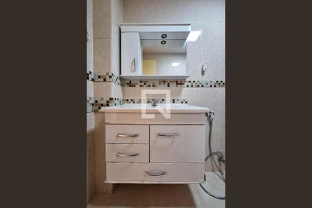 Apartamento para alugar com 100m², 3 quartos e sem vaga Apartamento para alugar com 100m², 3 quartos e sem vagaBanheiro Social
