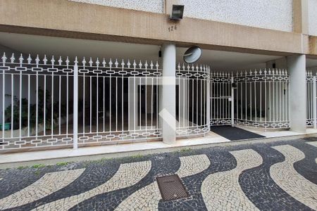 Apartamento para alugar com 100m², 3 quartos e sem vaga Apartamento para alugar com 100m², 3 quartos e sem vagaFachada