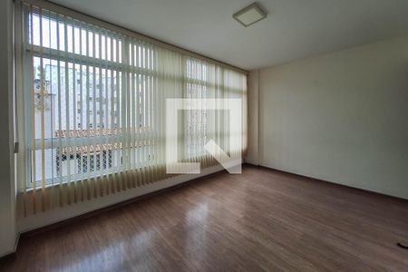 Apartamento para alugar com 100m², 3 quartos e sem vaga Apartamento para alugar com 100m², 3 quartos e sem vagaSala