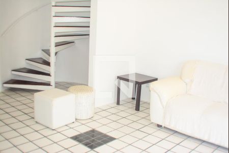 Sala com varanda de casa para alugar com 3 quartos, 165m² em Pituaçu, Salvador