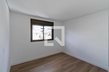 Apartamento à venda com 127m², 4 quartos e 3 vagasSuíte 2