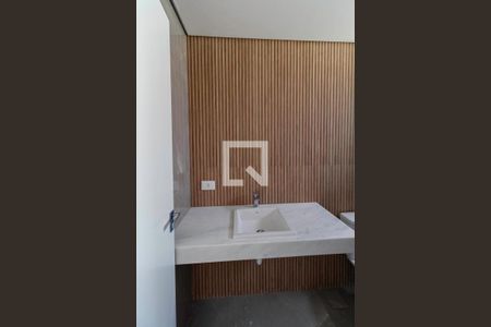 Apartamento à venda com 127m², 4 quartos e 3 vagasBanheiro da suíte 2