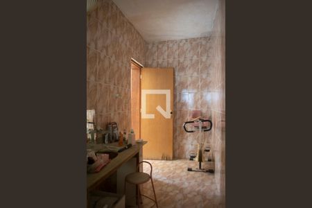 Casa à venda com 350m², 4 quartos e 3 vagas Casa à venda com 350m², 4 quartos e 3 vagasBanheiro Quarto 2