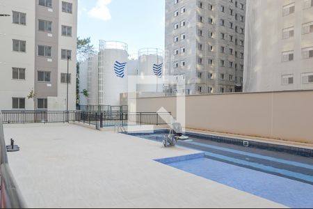 Apartamento à venda com 37m², 2 quartos e sem vagaÁrea comum - Piscina