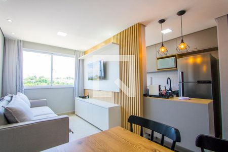 Sala de apartamento para alugar com 2 quartos, 45m² em Sumarezinho, Santo André