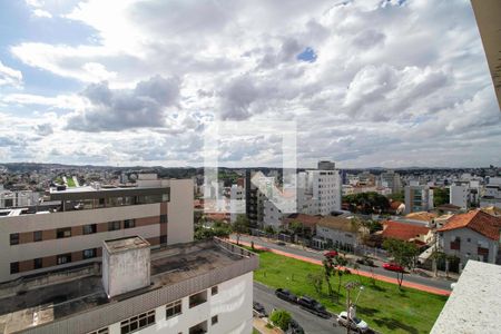 Apartamento à venda com 263m², 5 quartos e 4 vagas Apartamento à venda com 263m², 5 quartos e 4 vagasQuarto 2 - Vista