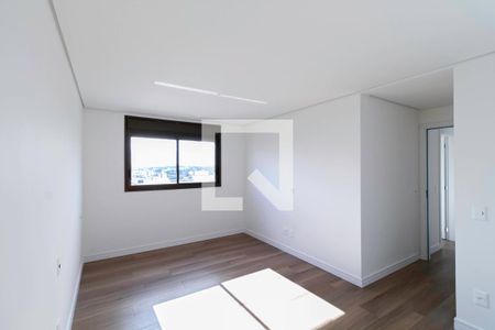 Apartamento à venda com 263m², 5 quartos e 4 vagas Apartamento à venda com 263m², 5 quartos e 4 vagasSuíte 2