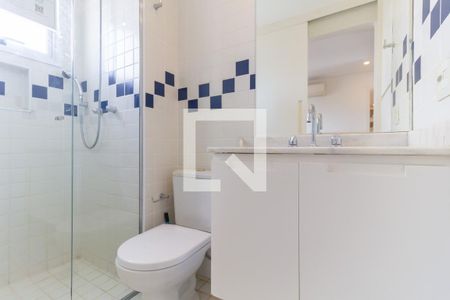 Apartamento à venda com 70m², 2 quartos e 2 vagas Apartamento à venda com 70m², 2 quartos e 2 vagasBanheiro da Suíte